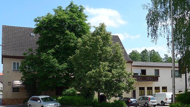Das fr&uuml;here Gasthaus "Wei&szlig;es Lamm" mit dem Saalbau. Hier und auf der gegen&uuml;berliegenden Seite k&ouml;nnten Wohnungen unterschiedlicher Gr&ouml;&szlig;en entstehen.Richard Reiser