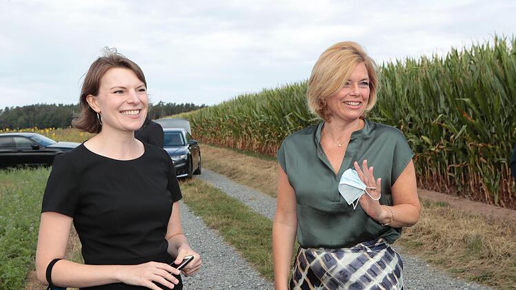 Landwirtschafts- und Ernährungsministerin Julia Klöckner besuchte am Donnerstag den Landkreis Kulmbach. Foto: Matthias Hoch