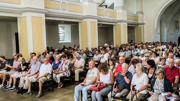 Viele Zuhörer lockte die letzte diesjährige "Musik zur Marktzeit" in der Coburger Morizkirche an.Foto: Jochen Berger