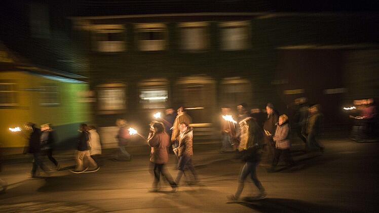 Hexenlauf in der SpeiersgasseRené Ruprecht