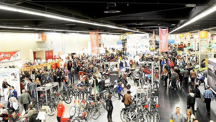 Auch Fahrräder gibt es hier zahlreich. Foto: freizeitmesse.de