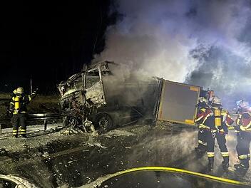 Lkw-Brand auf der A9