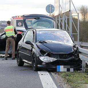 Unfall in Hallstadt - zwei Personen verletzt