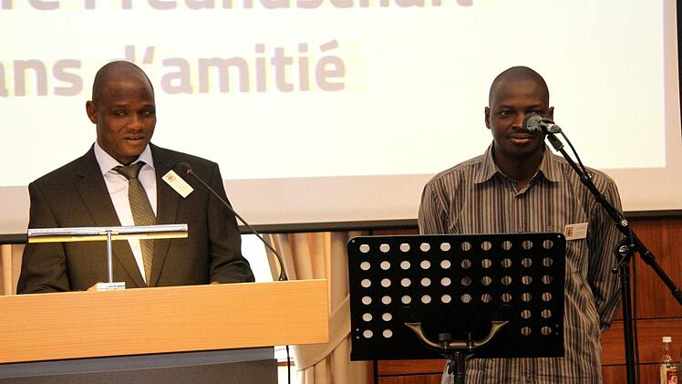Bürgermeister Boukaré Quedraogo und Yassia Quedraogo