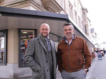 Eigentümer Niko Rotschedl (links) und Bernhard Bocks haben den Leerstand im früheren Modehaus Grom beseitigt.