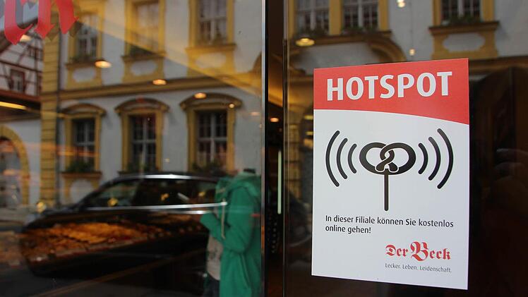 Kostenloser Wlan-Zugang für Smartpohne und Co. wird immer häufiger angeboten.  Foto: Luisa Hölzel