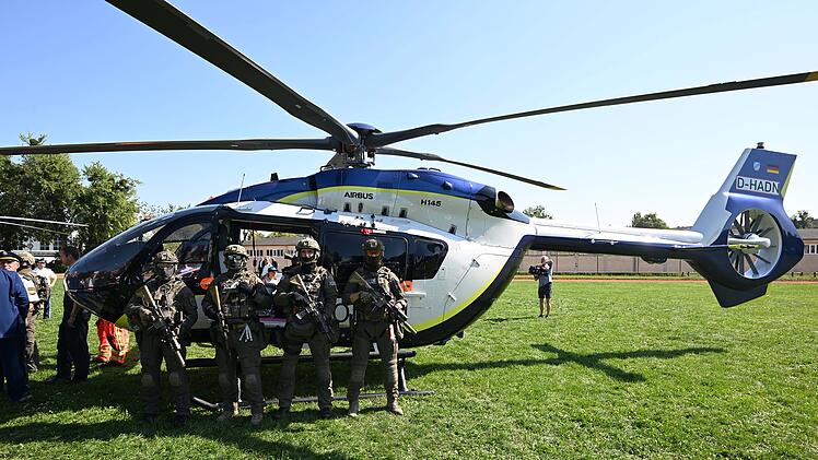 Vorstellung eines neuen Polizeihubschraubers
