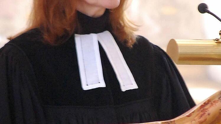 Die evangelische Pfarrerin Sabine Schmidt Hagen hielt eine sehr persönliche gehaltene Predigt.