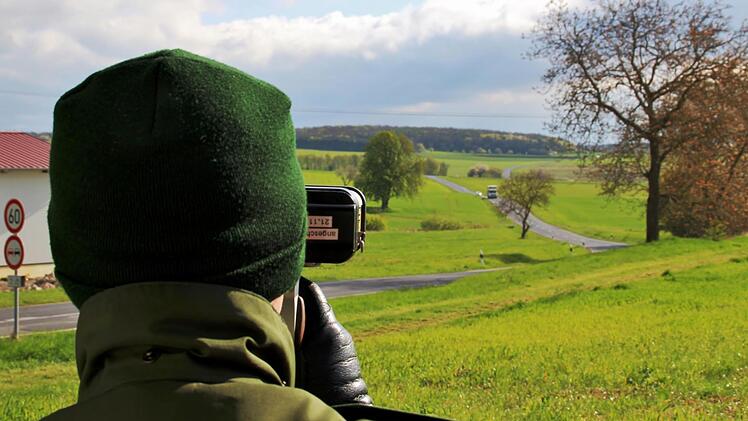 Blitzmarathon in Eltingshausen: Nur ein Temposünder aus dem Landkreis ging der Polizei hier ins Netz. Ingesamt sind zehn Fahrzeuge auffällig geworden, so die Bilanz. Foto: Werner Vogel
