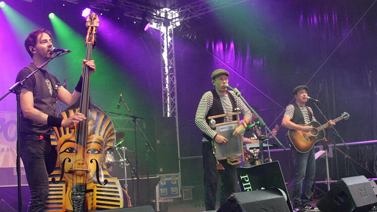 Die Band hatte schon Auftritte in Asien.