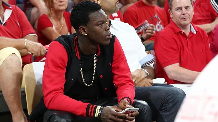 In der Brose Arena ein gern gesehener Gast - f&uuml;r das Spiel in M&uuml;nchen hat NBA-Star Dennis Schr&ouml;der