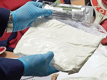 Die Zahl von Jugendlichen, die Kontakt zu Drogen haben - hier Amphetamin, nimmt zu.  Foto: Thomas Frey/ Archiv,dpa