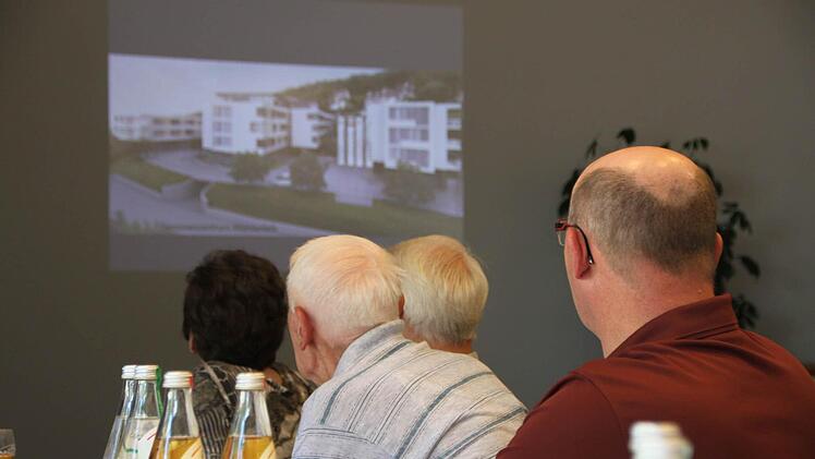 Info-Veranstaltung zum Service-Wohnen in Haus Waldenfels, Bad Brückenau, im August 2015 Foto: Ulrike Müller
