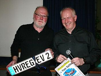 Franz Kachler (l.), neuer Ehrenvorsitzender, mit seinem Nachfolger Rudi Schmidt  Foto: Evi Seeger