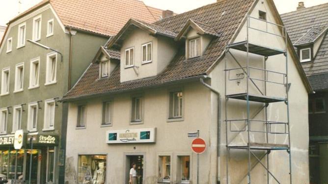 Über 40 Jahre war hier  der Raumausstatter Symalla beheimatet.   Foto: privat