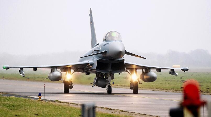 Kampfjets am Flughafen N&uuml;rnberg: Luftwaffe trainiert besonderes Szenario