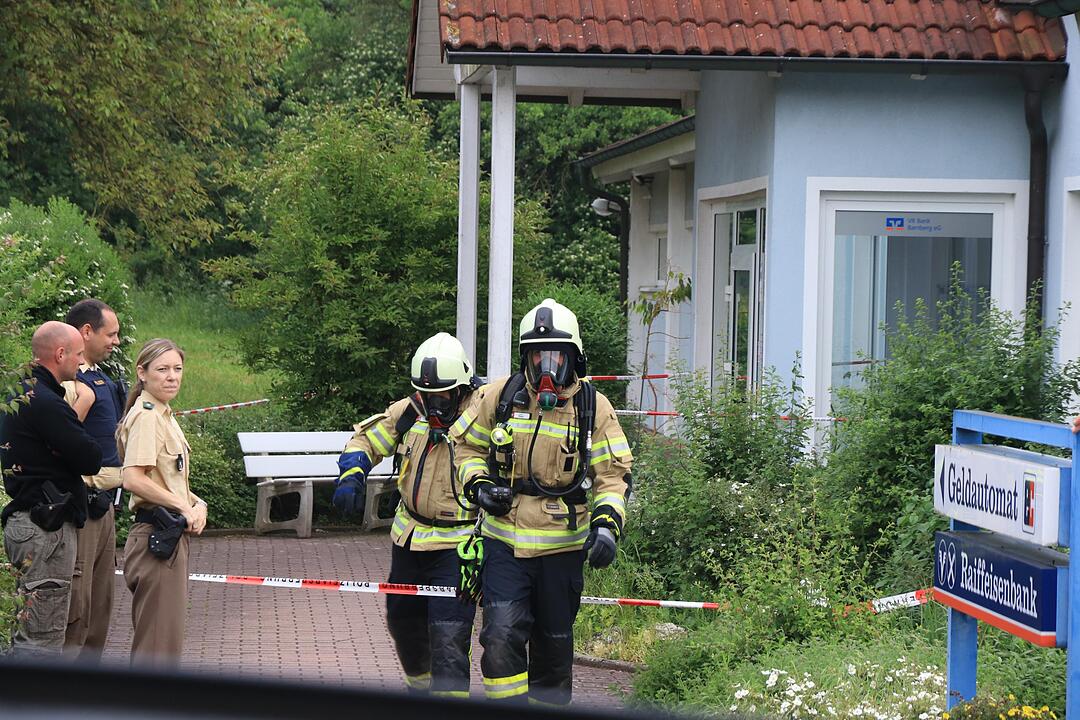 Unbekannte versuchen Geldautomaten in Leesten zu sprengen – ein Tatverdächtiger gefasst