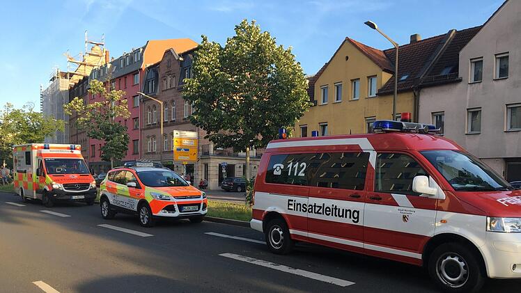 Rettungskräfte wurden ebenfalls alarmiert. Foto: NEWS5 / Friedrich