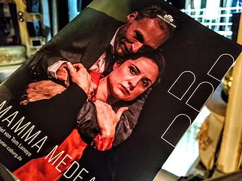 "Mamma Medea" von Tom Lanoye feierte am Samstag erfolgreich Premiere am Landestheater Coburg.Foto: Jochen Berger