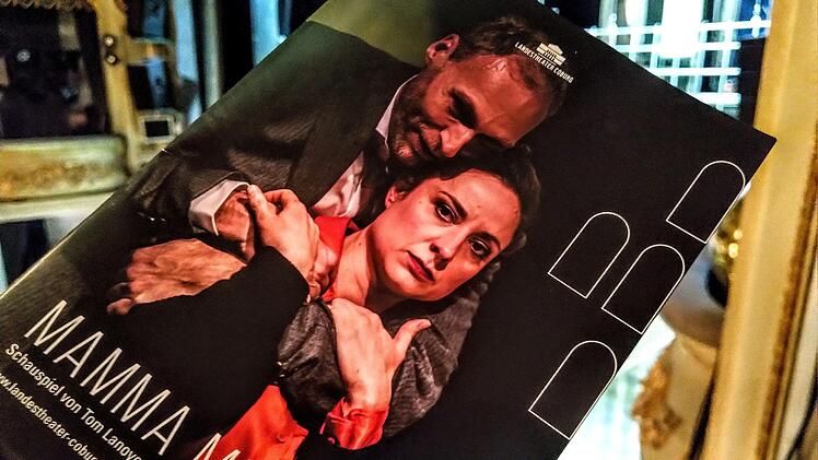 "Mamma Medea" von Tom Lanoye feierte am Samstag erfolgreich Premiere am Landestheater Coburg.Foto: Jochen Berger
