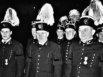 Erstmals fand in Haig im Jahre 1967 eine Barbarafeier statt. Von links: Peter Geyer, Simon Romig, Georg Kreul, Valentin Welscher, Paul Geyer, Hermann Tanzmeier und Peter Kreul Foto: Gerd Fleischmann