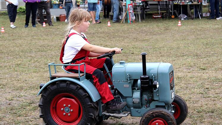 Impressionen vom Oldtimer-Treffen   Foto: Richard Sänger