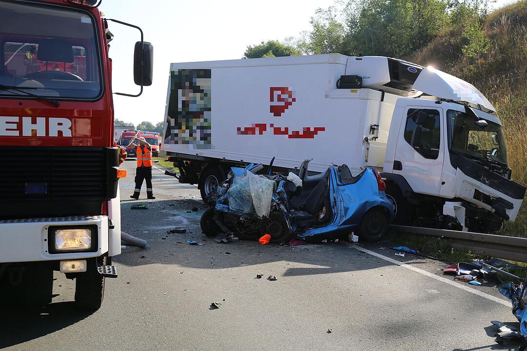 Tödlicher Unfall im Begegnungsverkehr
