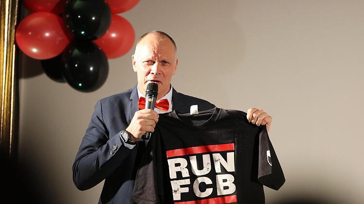 Klaus Sieß berichtete über die Entwicklung der Handballabteilung in den zurückliegenden Jahren beim FC Bad Brückenau. Foto: Sebastian Schmitt