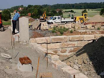 Kritik an der "ewigen Baustelle" am Brückenbauwerk bei Gräfenholz wurde im Gemeinderat geübt. Foto: Günther Geiling