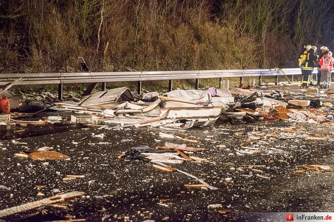 Frau bei Unfall auf A7 bei Kitzingen getötet