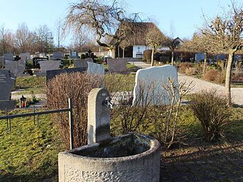Der Kleinweisacher Friedhof wurde als vorbildlich gestalteter dörflicher Gottesacker ausgezeichnet. Foto: Evi Seeger