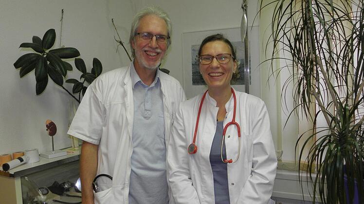 Bei Dr. Martin Wünsch in Bischofsheim arbeitet Weiterbildungsassistentin Dr. Christina Hoh aus Bad Neustadt.Barbara Enders