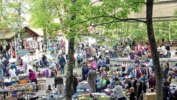 Wenn das Wetter mitspielt, ist das Gelände am Weihersbach ideal für den Trödelmarkt.  Foto: Richard Sänger