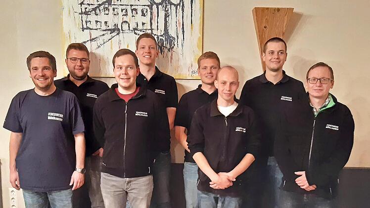 Der neue Vorstand der M&uuml;hlhausener Wehr (von links): Erster Kommandant Stephan Vogel, zweiter Kommandant Lukas Huthansl, zweiter Vorsitzender Jonas Hartenfels, Erster Vorsitzender Florian Pickel, Kassenpr&uuml;fer Tobias Pickel und Michael Jakob, Kassier Jan Hartenfels und Schriftf&uuml;hrer Helmut Derrer