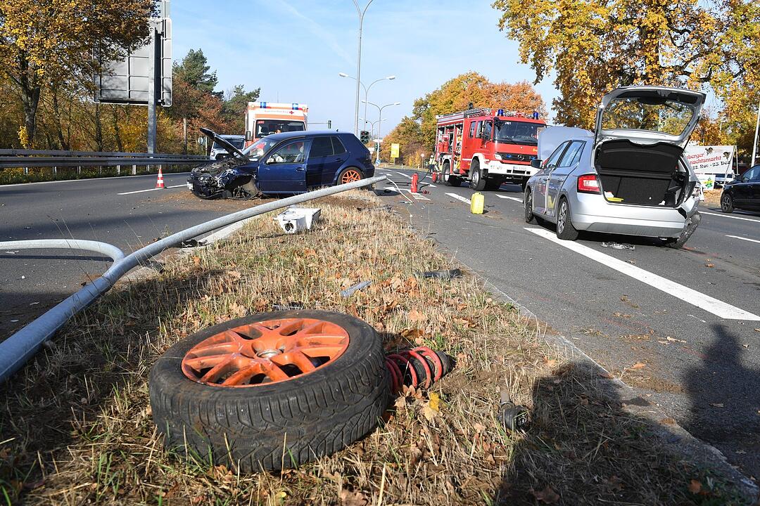 Unfall in Bamberg: Zwei Verletzte am Berliner Ring