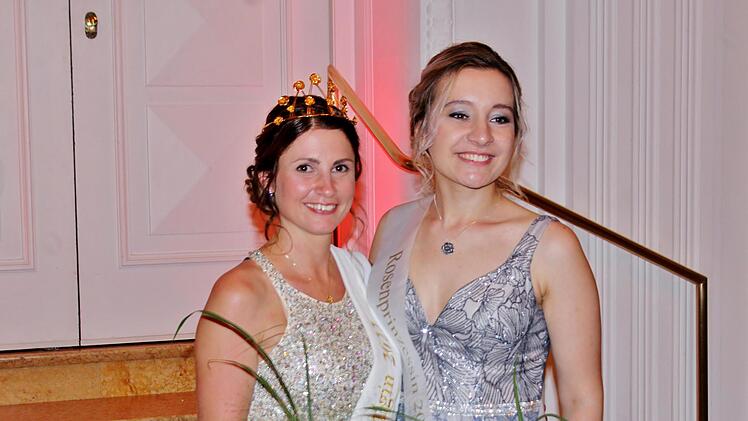 Rosenkönigin Carolin Rottenberger  und Prinzessin Natalie Schamne  Foto: Werner Vogel