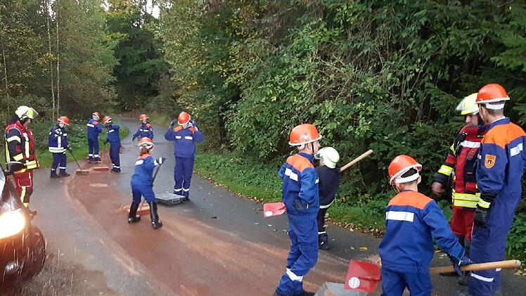 Grafengehaig: 20 Stunden "Feuerwehr erleben" - "Einsätze" forderten den Feuerwehr-Nachwuchs