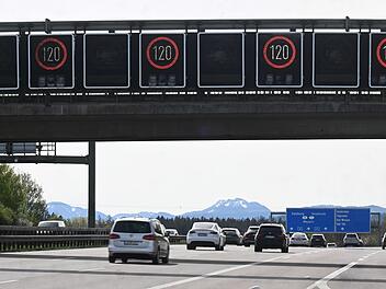 Eltern vergessen Zehnjährigen an Autobahntankstelle - Sohn nimmt es "entspannt"