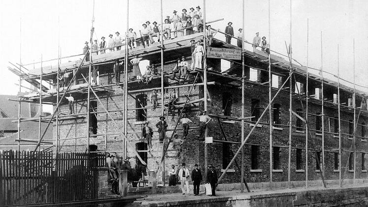 Franz Haun baute den Kühnlenzhof 1907 (jetzt Spielothek).