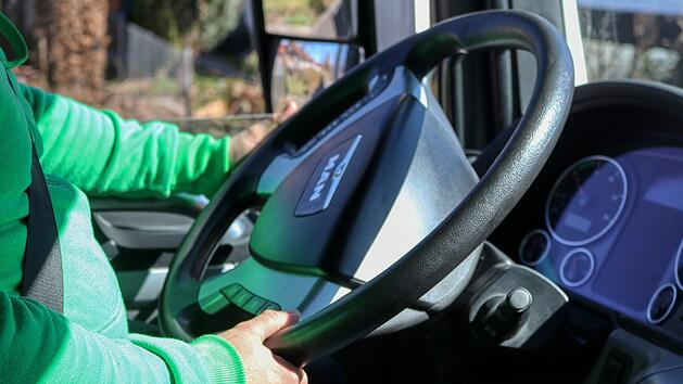 Symbolbild: Lkw, Lkw-Fahrer