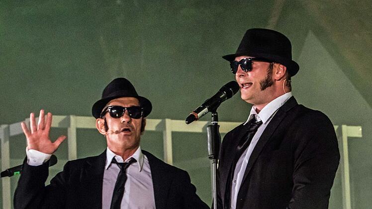Die Musical Comedy "Blues Brothers in Prison" feierte Premiere auf der Waldbühne Heldritt.Foto: Jochen Berger