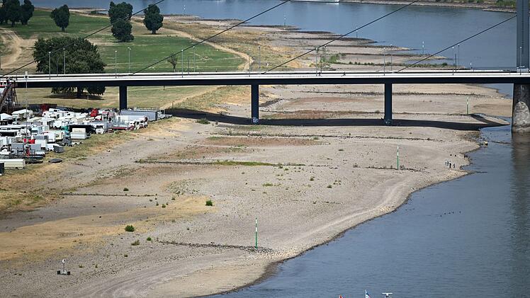 Niedrigwasser im Rhein