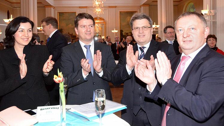 Dorothee Bär, Sandor Kirchner, Winfried Bausback und Thomas Bold beim Neujahrsempfang von CSU und Junger Union.  Foto: Peter Rauch
