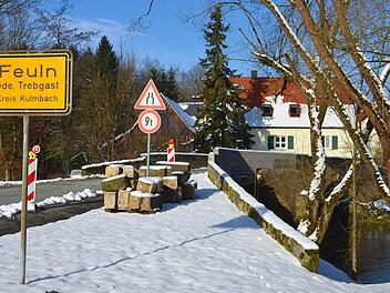 Die Feulner Brücke soll instandgesetzt werden. Die alten Sandsteine sollen mit verwendet werden. Foto: Dieter Hübner