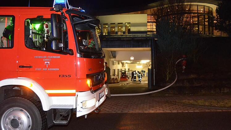 Zu einem offenen Brand in der Elektrik der Ozonanlage im "Bauch der KissSalis-Therme" kam es in der Nacht zum Mittwoch. Der Betrieb kann jedoch ohne Beeinträchtigungen weitergehen.  Foto: Peter Rauch