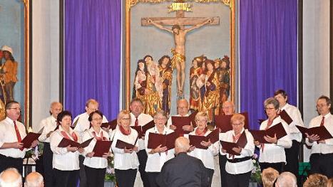 Der Gesangverein "Harmonie" Förtschendorf unter Leitung von Reinhard Wenig war Programmgestalter. Foto: Karl-Heinz Hofmann