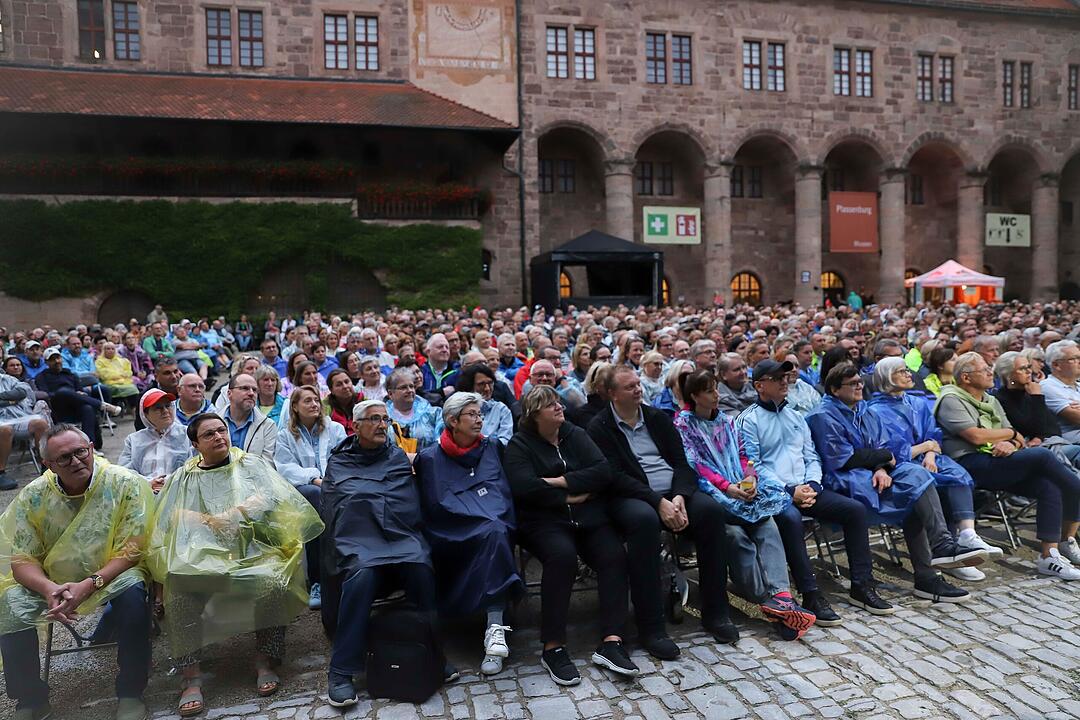 Programm: &bdquo;Macht was sie will&ldquo;