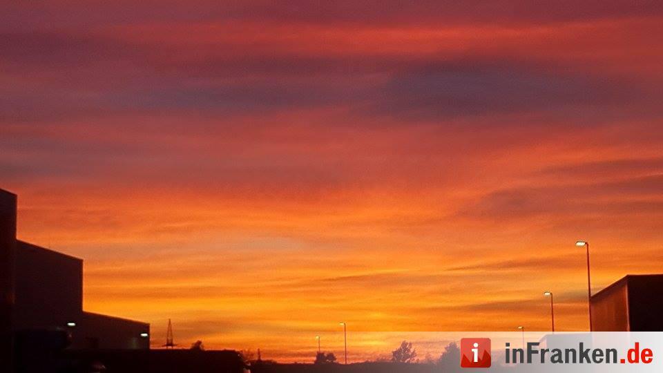Abendrot vom 8.11.2015 - Die Bilder unserer Leser