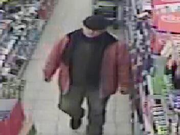 Korpulent und Schiebermütze: Der 42-jährige Pole, dem demnächst in Hannover der Prozess gemacht wird, versetzte über ein Jahr lang Supermarkt-Personal in Angst und Schrecken.  Foto: Archiv