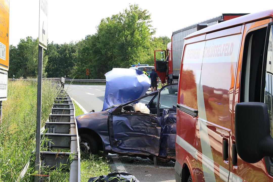 Schwerer Unfall bei Autobahnauffahrt Schlüsselfeld